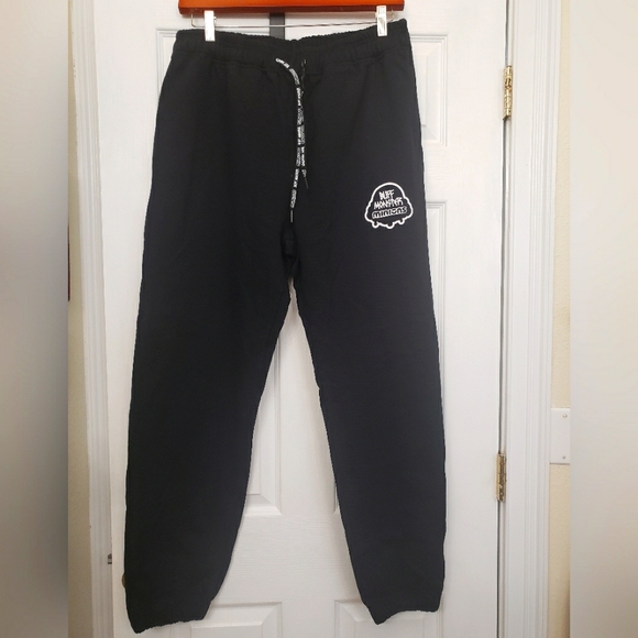 Buff Monster x Minions‎ Unisex sweatpants. Size XL in Black. NWT.